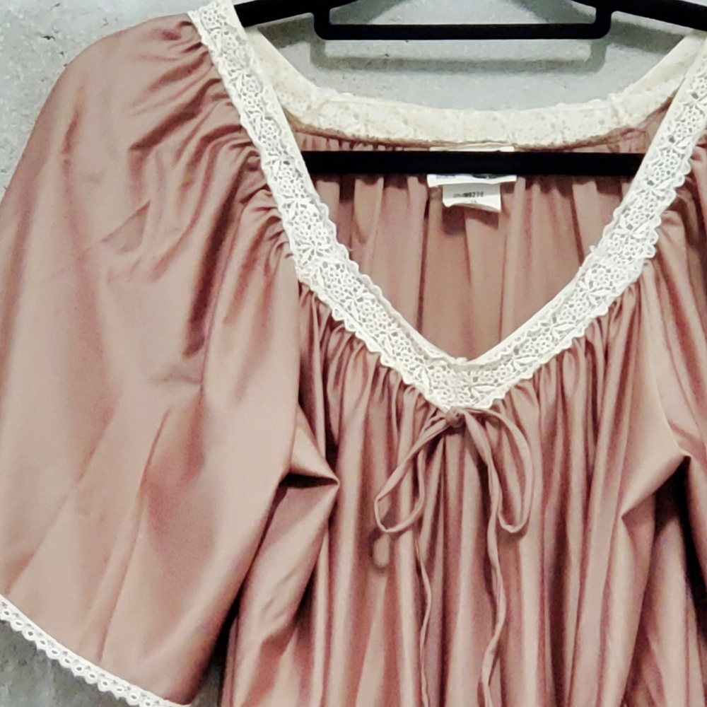 MISS DIOR • 1970's Vintage Miss Dior satin night gown dress With Flutter Sleeves - Picture 6 of 8